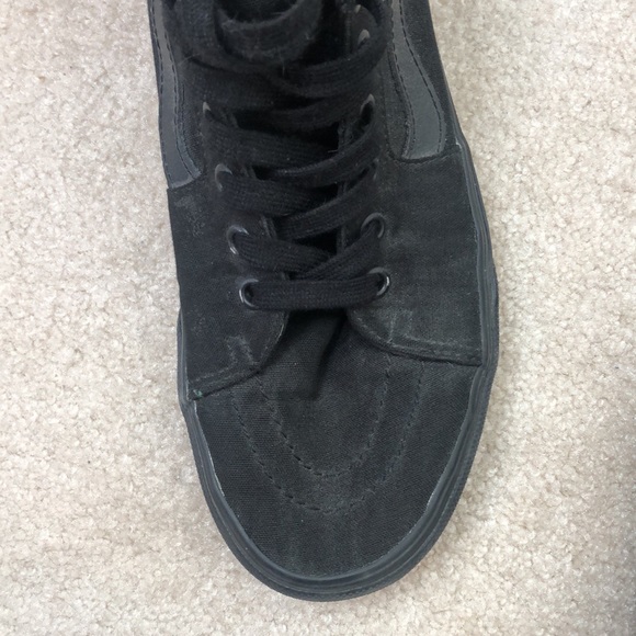 Men’s Vans Mid Top Skateboard Sneakers - Picture 4 of 8